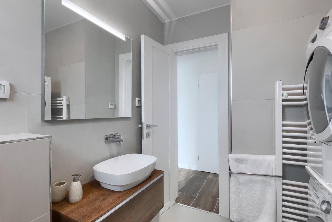 Exclusive Apartments Ellen & Micol-With 3 Free Mountain Bikes Pjescana Uvala Esterno foto
